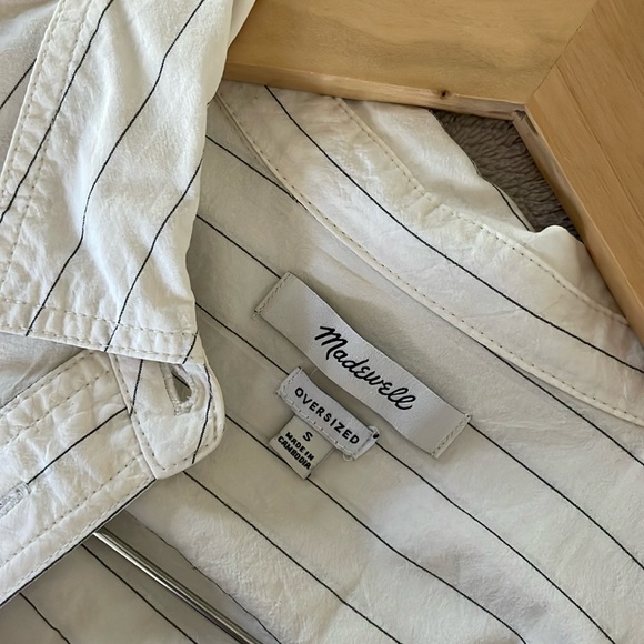 Madewell Signature Poplin Oversized Shirt in Stripe - Picture 7 of 9